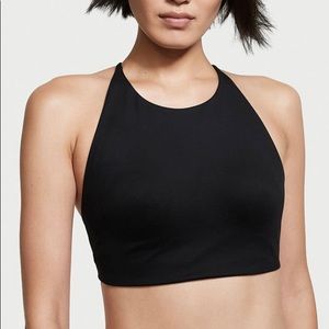 Lot of 2 high neck sports bras large